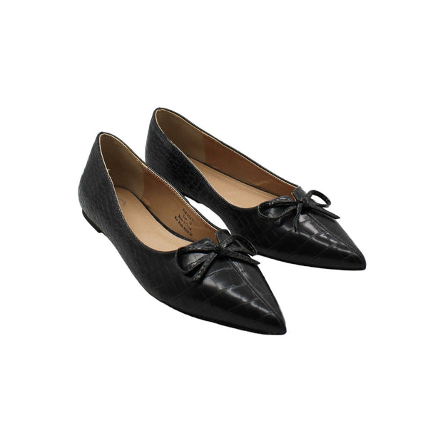 Journee Collection Devalyn Flat (Black) Women's Flat Shoes