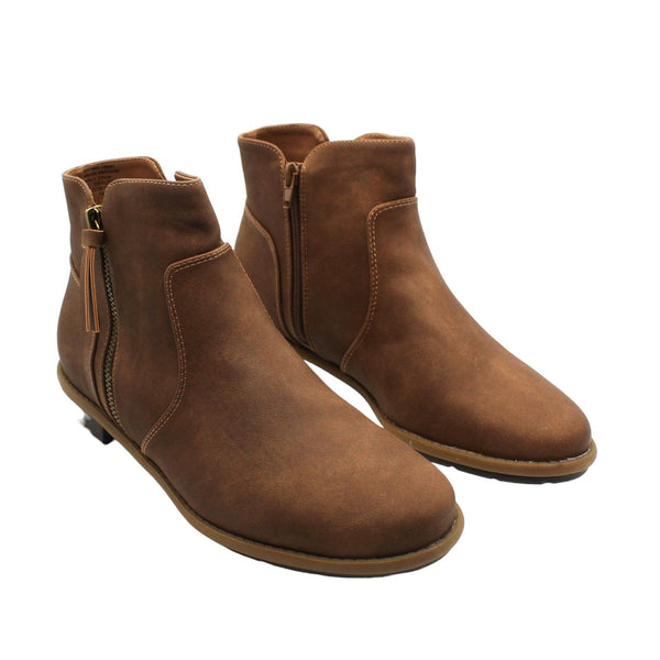 Style &amp; Co Oaklynn Zip Booties<br data-mce-fragment