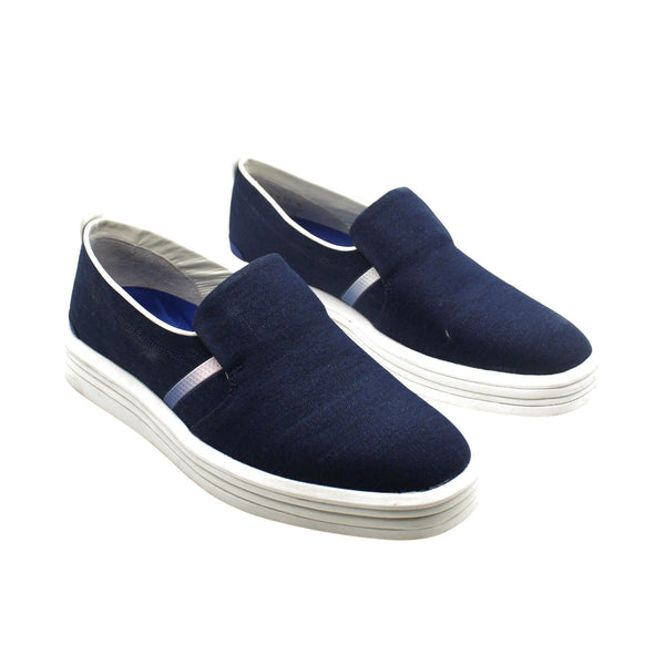 Franco Sarto Womens Maldives Slip on Sneaker